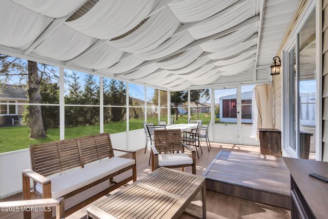 7 Georgetown Drive, Toms River, NJ 08757