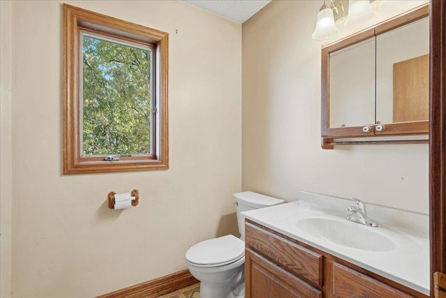 2072 30th Avenue, Baldwin, WI 54002