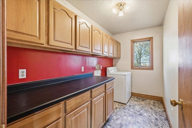2072 30th Avenue, Baldwin, WI 54002