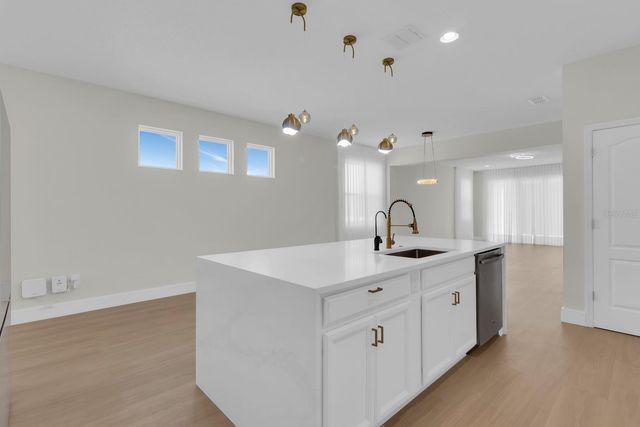 15583 HAMLIN BLOSSOM AVENUE, Winter Garden, FL 34787