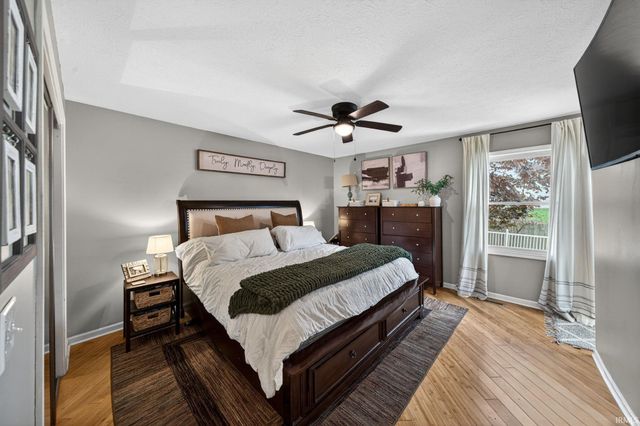 4137 Greenglade Court, South Bend, IN 46628