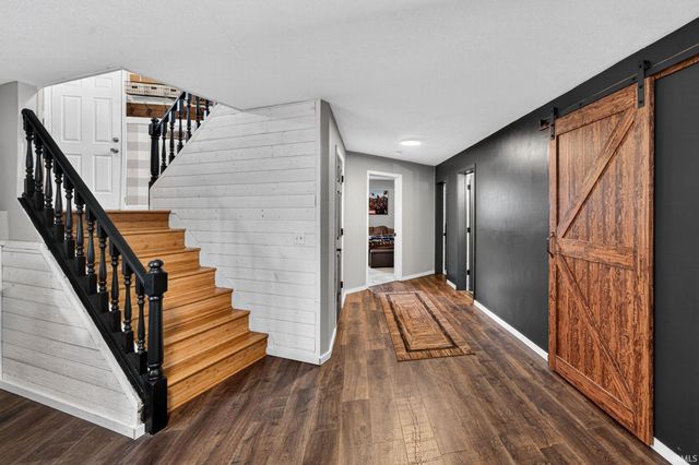 4137 Greenglade Court, South Bend, IN 46628