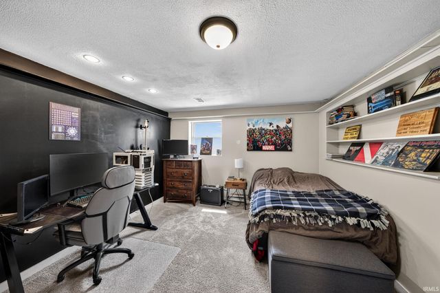 4137 Greenglade Court, South Bend, IN 46628