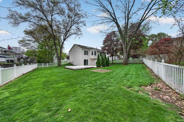 4137 Greenglade Court, South Bend, IN 46628