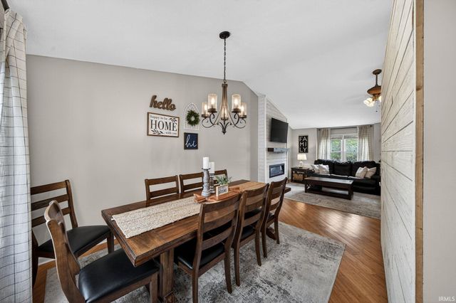 4137 Greenglade Court, South Bend, IN 46628