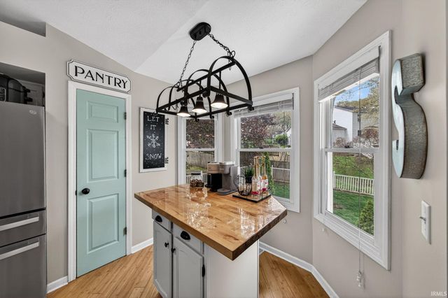 4137 Greenglade Court, South Bend, IN 46628