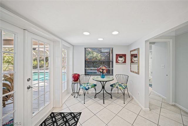 189 Palmetto Dunes CIR, Naples, FL 34113