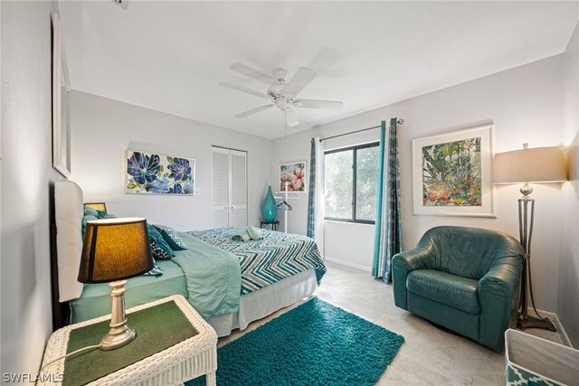 189 Palmetto Dunes CIR, Naples, FL 34113