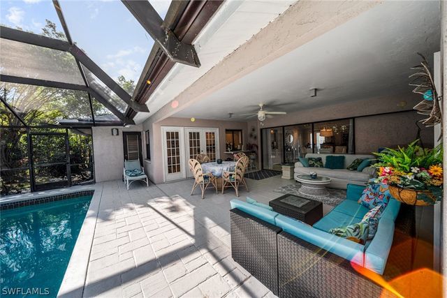 189 Palmetto Dunes CIR, Naples, FL 34113