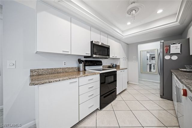 189 Palmetto Dunes CIR, Naples, FL 34113