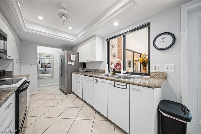 189 Palmetto Dunes CIR, Naples, FL 34113