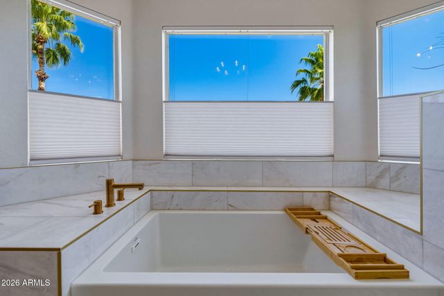 1208 E Beverly Lane, Phoenix, AZ 85022
