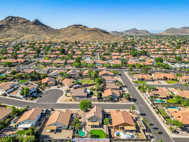 1208 E Beverly Lane, Phoenix, AZ 85022