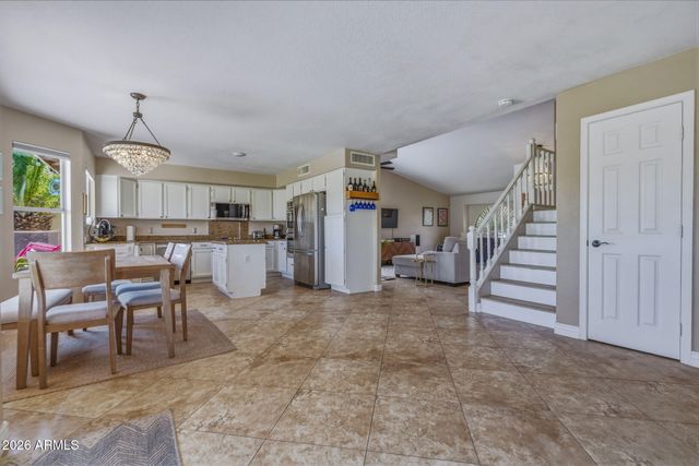 1208 E Beverly Lane, Phoenix, AZ 85022