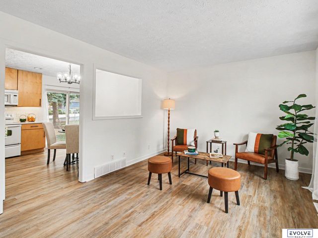 7508 S 147 Street, Omaha, NE 68138
