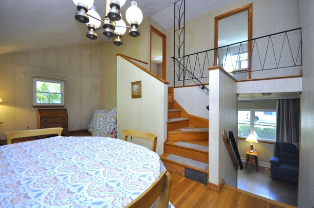 122 Sunset Dr, Brockton, MA 02301