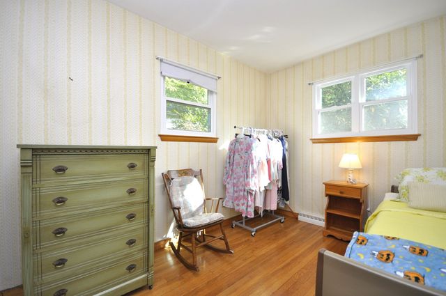 122 Sunset Dr, Brockton, MA 02301