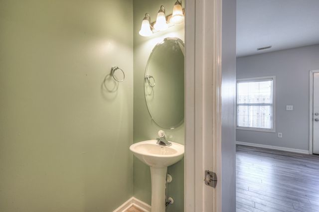 4027 Clinton Ln, Spring Hill, TN 37174