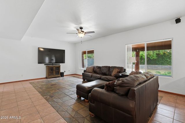 7326 W PERSHING Avenue, Peoria, AZ 85381