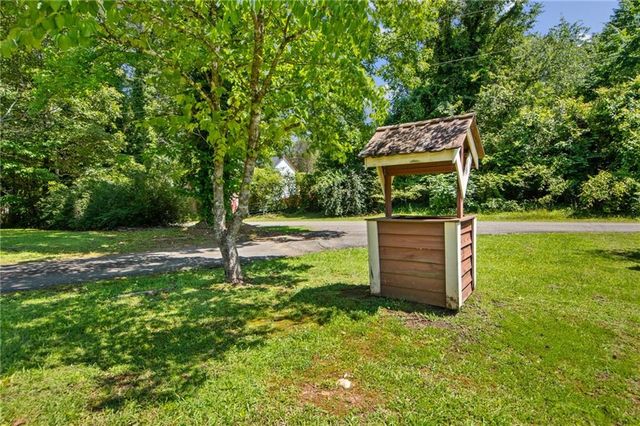 4706 Colony Drive SE, Acworth, GA 30102