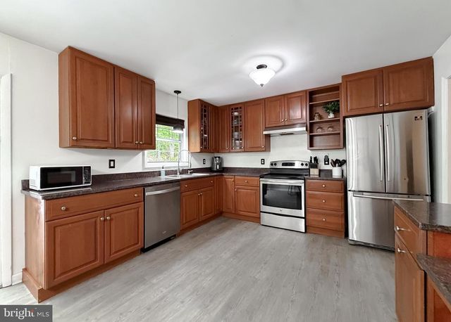 605 MERMAID CT, Lusby, MD 20657