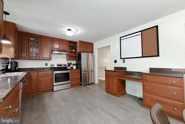 605 MERMAID CT, Lusby, MD 20657