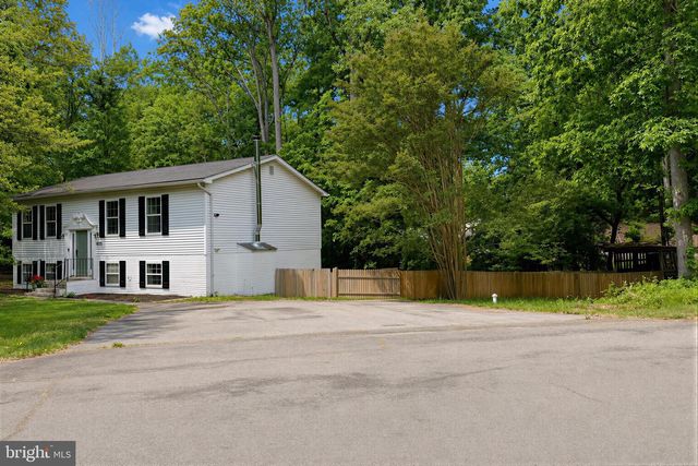 605 MERMAID CT, Lusby, MD 20657