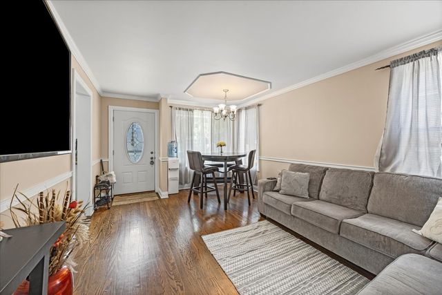 123 Bohland Avenue, Bellwood, IL 60104