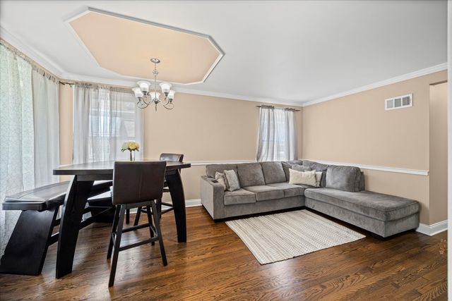 123 Bohland Avenue, Bellwood, IL 60104