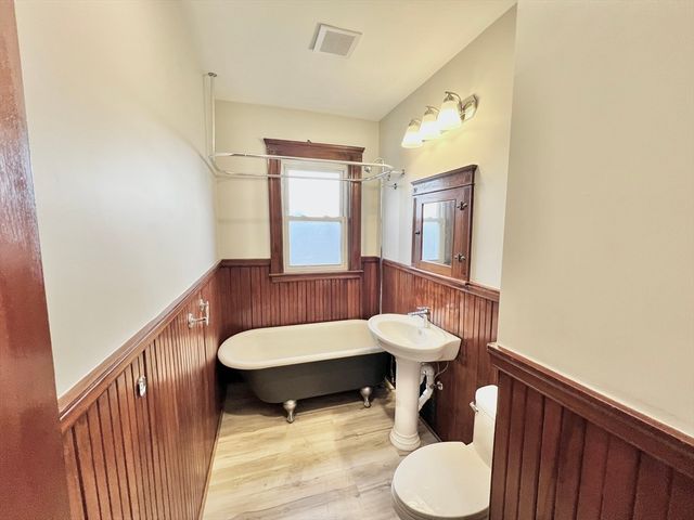22 Heath St 3, Somerville, MA 02145