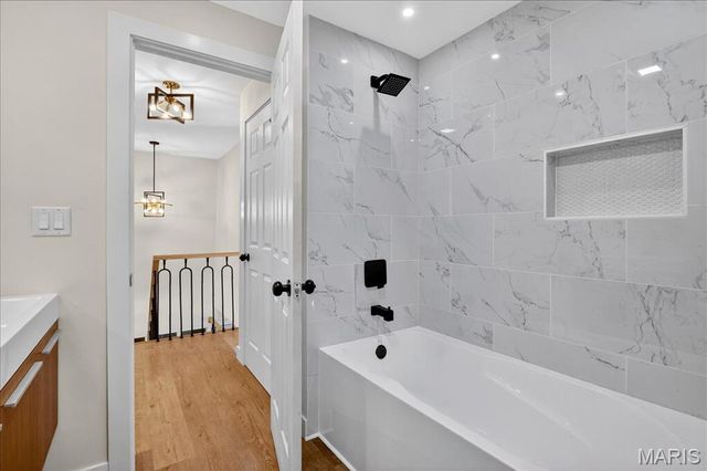 208 Coral Drive, Collinsville, IL 62234