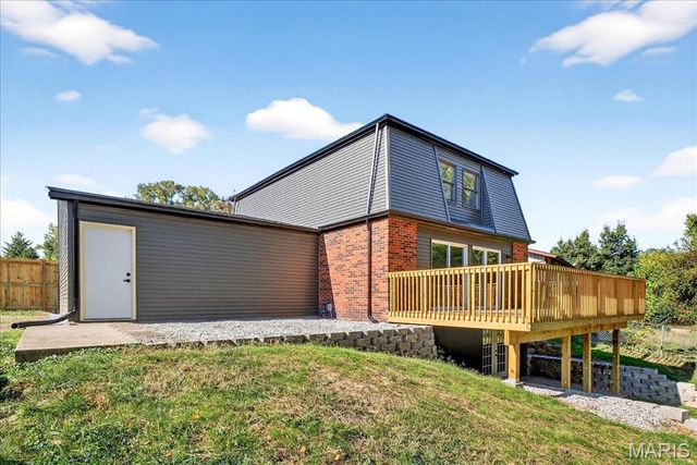 208 Coral Drive, Collinsville, IL 62234