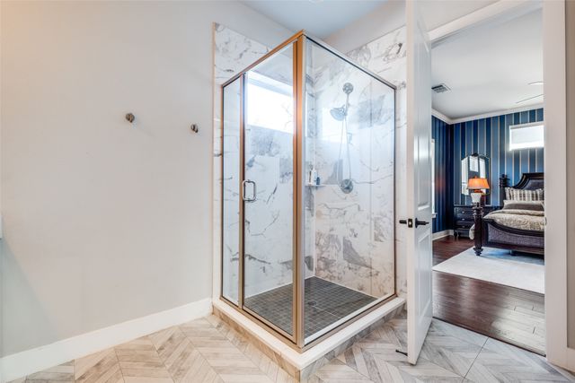 1262 N Prairie Avenue, Dallas, TX 75204