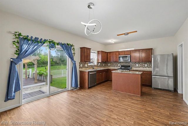 4339 Pebble Creek Boulevard, Grand Blanc, MI 48439