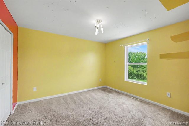 4339 Pebble Creek Boulevard, Grand Blanc, MI 48439