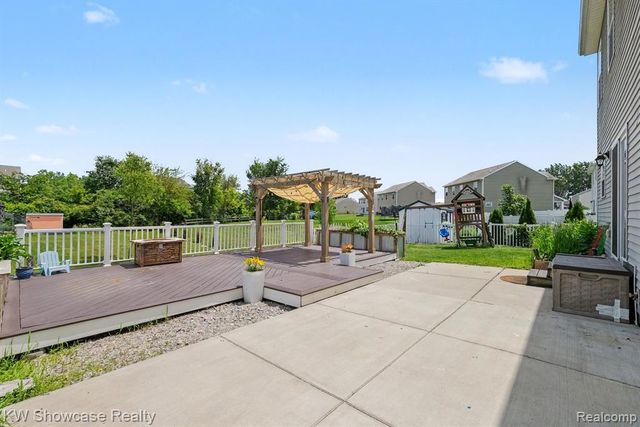 4339 Pebble Creek Boulevard, Grand Blanc, MI 48439