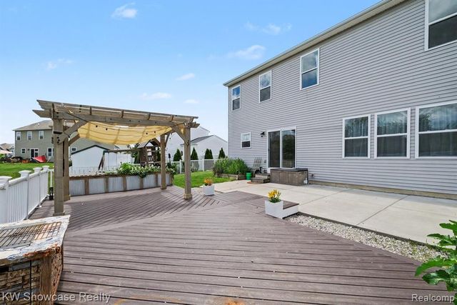 4339 Pebble Creek Boulevard, Grand Blanc, MI 48439