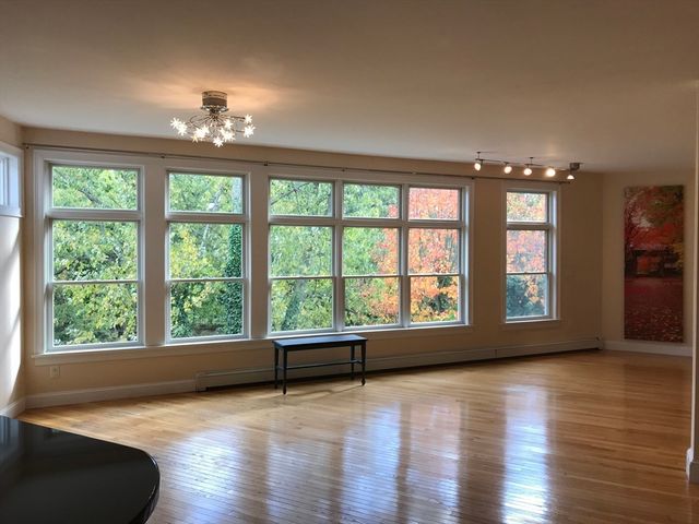 76 Canal Street, Medford, MA 02155
