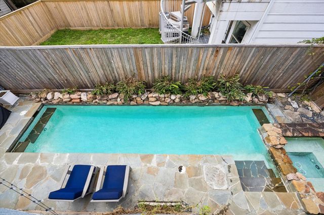 5003 Blossom Street, Houston, TX 77007