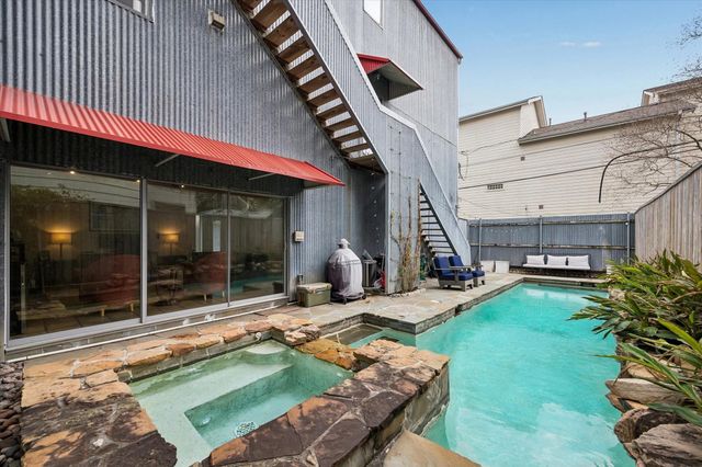 5003 Blossom Street, Houston, TX 77007