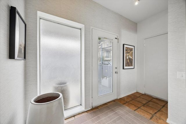 5003 Blossom Street, Houston, TX 77007