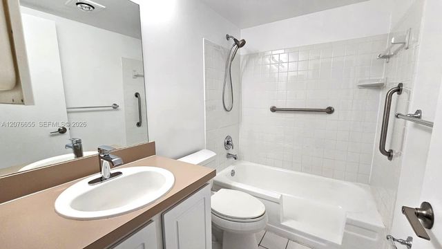 4034 Exeter B 4034, Boca Raton, FL 33434