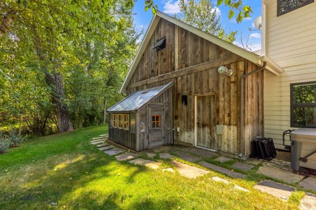 106 Milky Way Drive, Bozeman, MT 59718