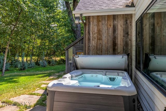 106 Milky Way Drive, Bozeman, MT 59718