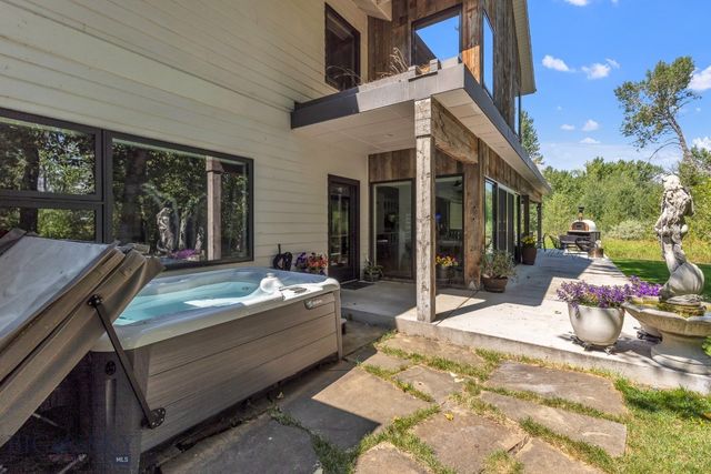 106 Milky Way Drive, Bozeman, MT 59718