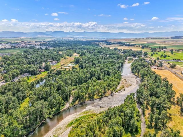 106 Milky Way Drive, Bozeman, MT 59718