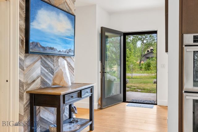 106 Milky Way Drive, Bozeman, MT 59718