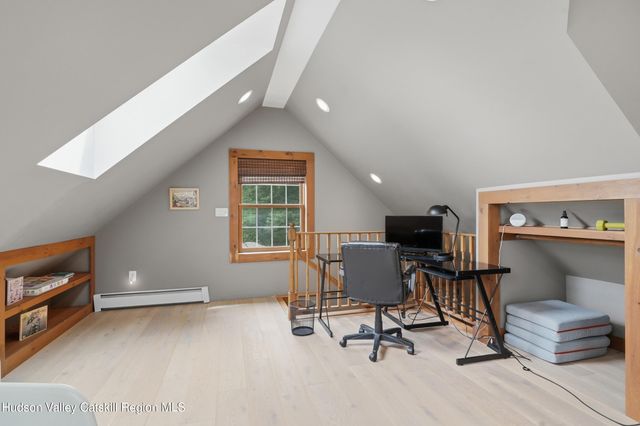 8 S Ohioville Road, New Paltz, NY 12561