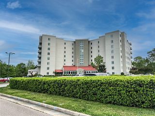 301 Beacon Ridge Dr Unit#607, Hopewell, VA 23860