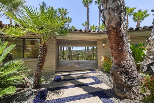 17517 El Vuelo, Rancho Santa Fe, CA 92067